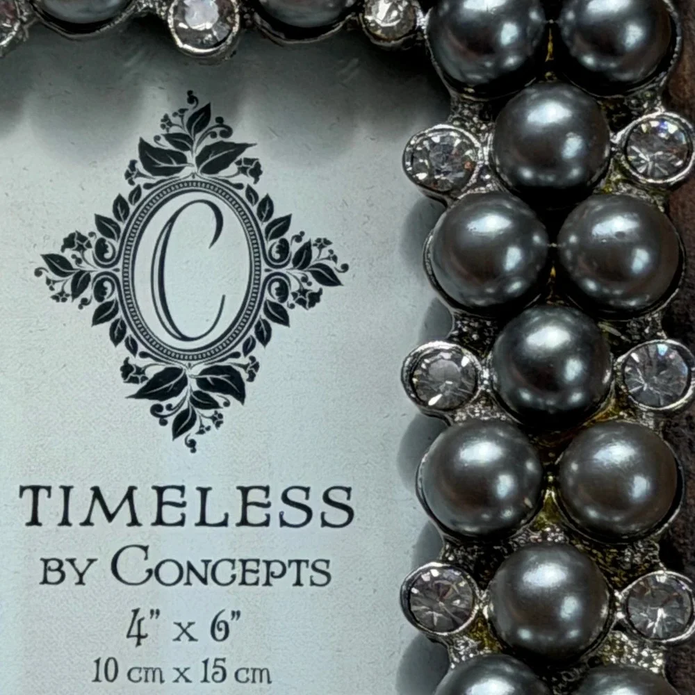 Timeless by Concepts Grey Pearl Rhinestone 4x6 Photo Frame Wedding Bridal NWT